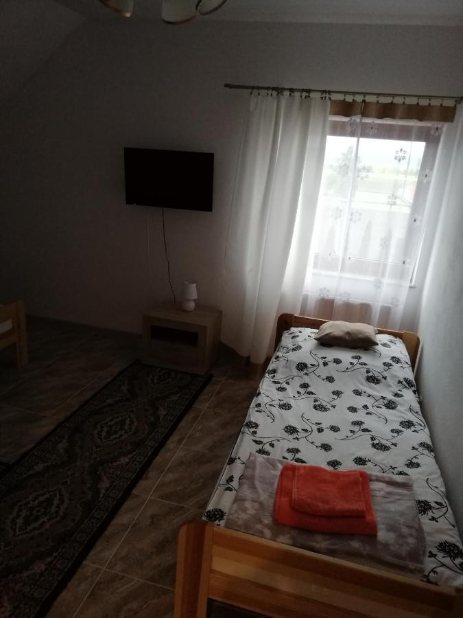 Potok 5 Hotel Zloczew Exterior foto