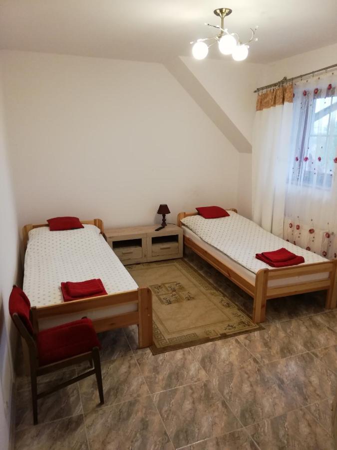 Potok 5 Hotel Zloczew Exterior foto